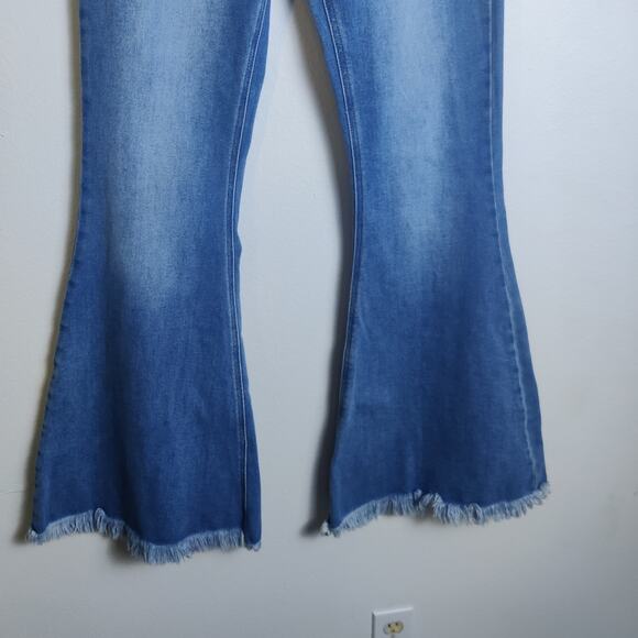 Kancan Ultra High Rise Extreme Flare Boho Jeans 29 Raw Hem Vintage Wash - Picture 5 of 13